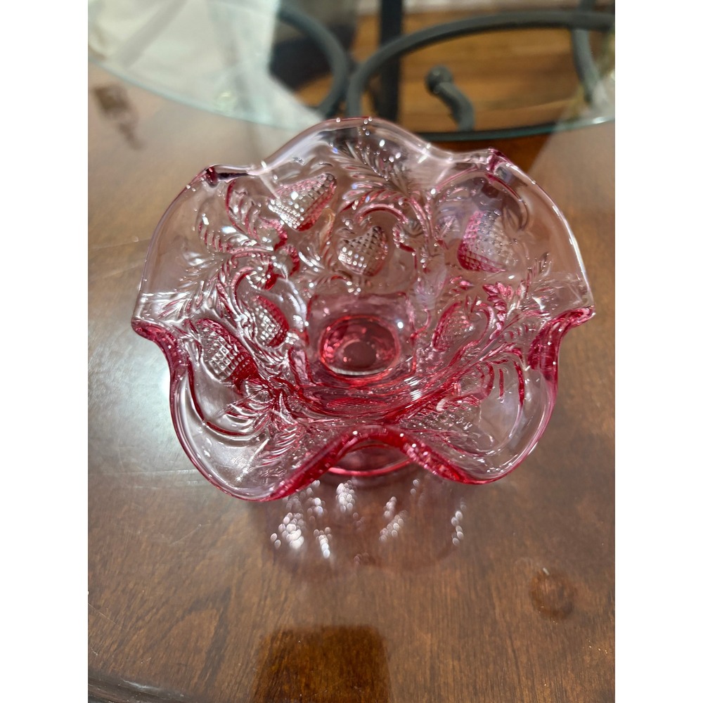 Vintage Pink Glass Ruffled Strawberry Compote Dish Pedestal Candy Bowl Rosy